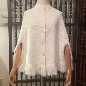 CHRIS ANN Vintage 70s White Fringe Poncho Cape Sweater One Size